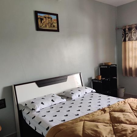 Lee Homestay Hampi Eksteriør billede