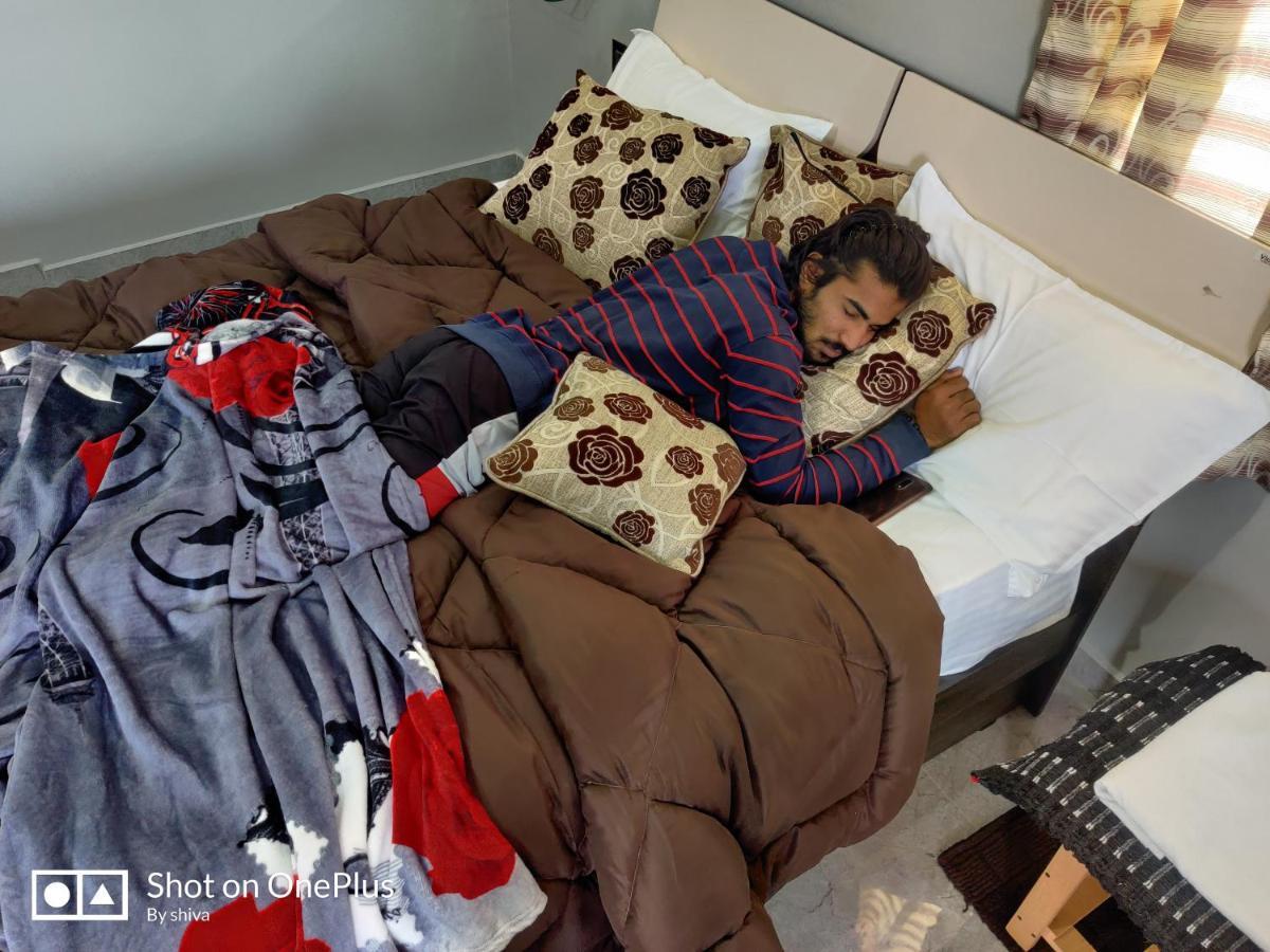 Lee Homestay Hampi Eksteriør billede