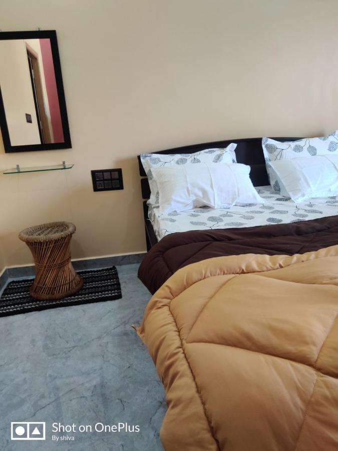 Lee Homestay Hampi Eksteriør billede