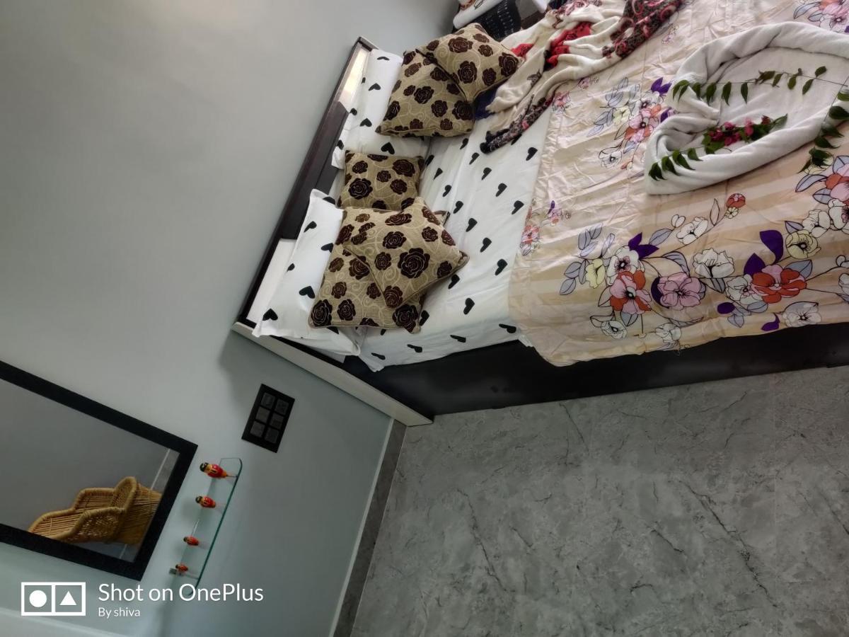 Lee Homestay Hampi Eksteriør billede