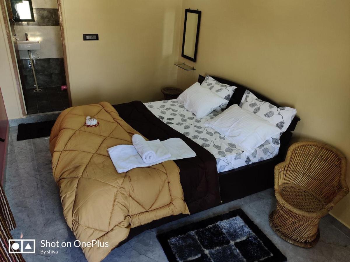 Lee Homestay Hampi Eksteriør billede