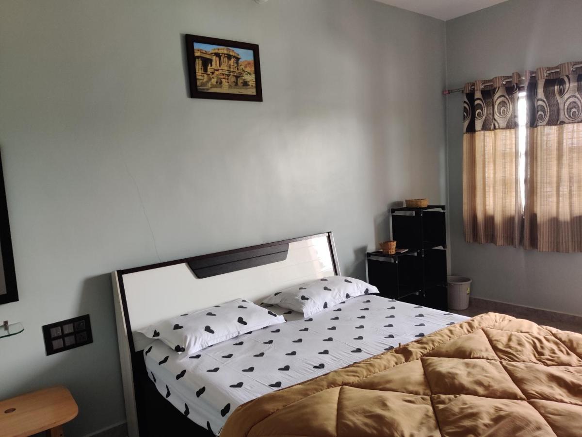 Lee Homestay Hampi Eksteriør billede