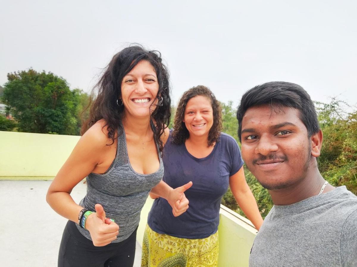 Lee Homestay Hampi Eksteriør billede